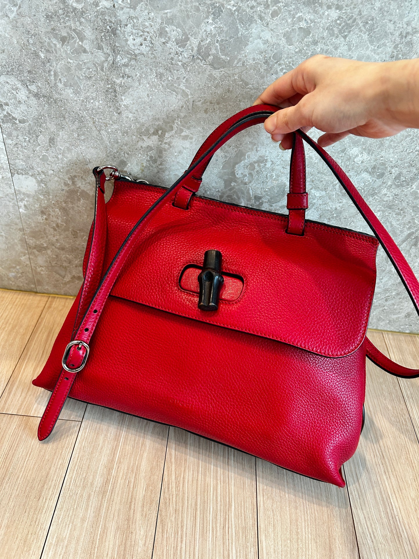 Gucci Red Bamboo Top Handle Leather Crossbody bag