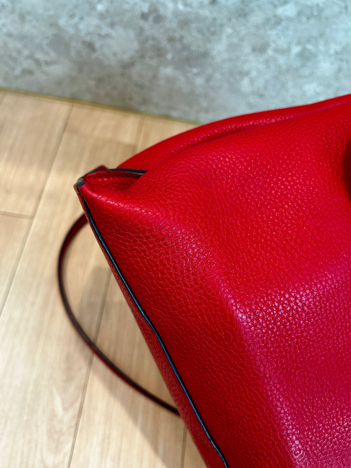 Gucci Red Bamboo Top Handle Leather Crossbody bag