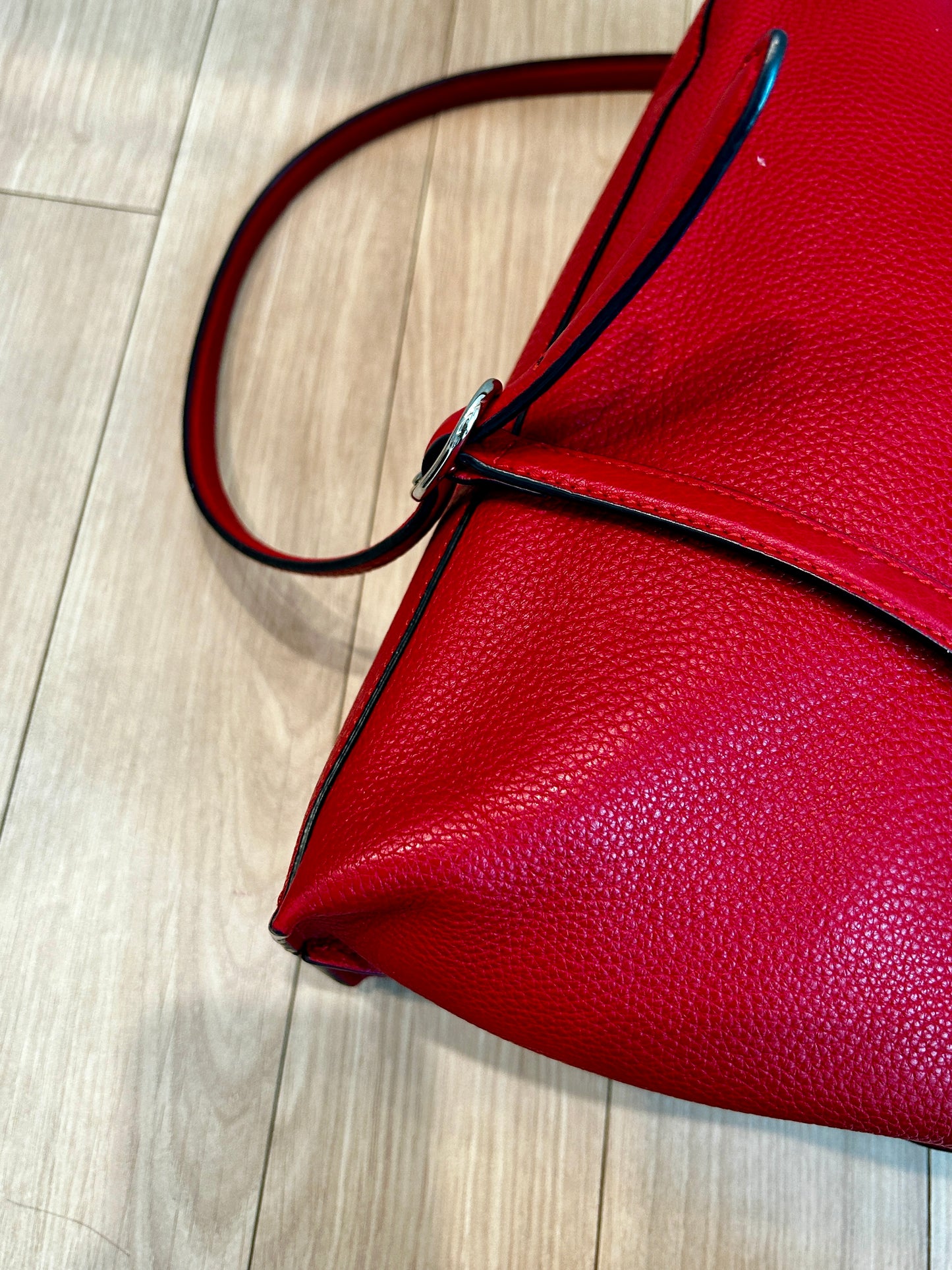 Gucci Red Bamboo Top Handle Leather Crossbody bag