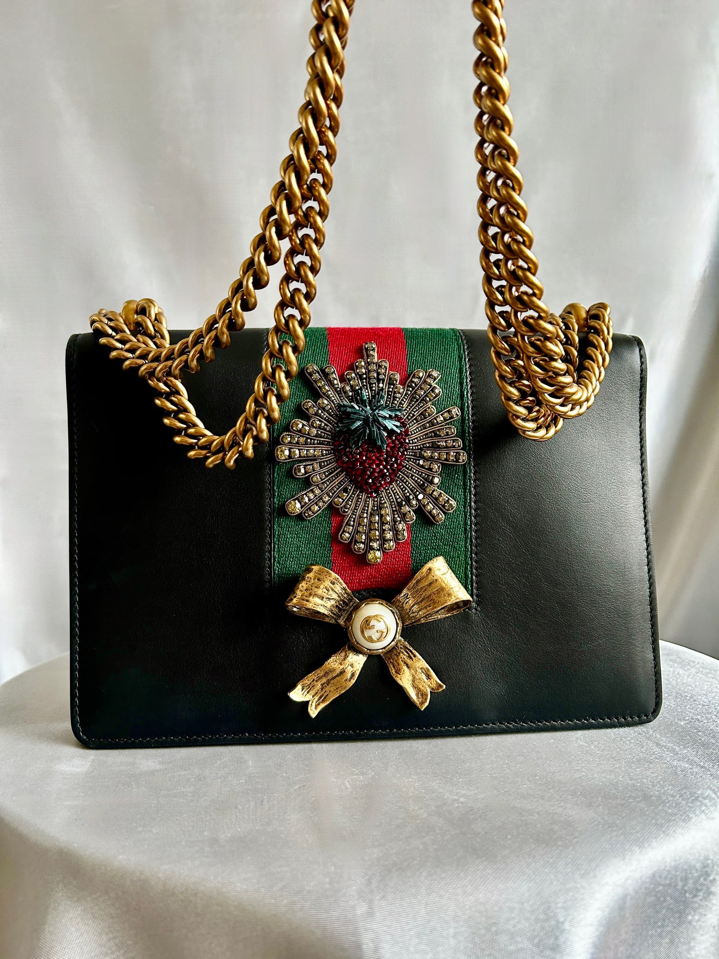 Gucci Peony Medium Chain Crossbody bag