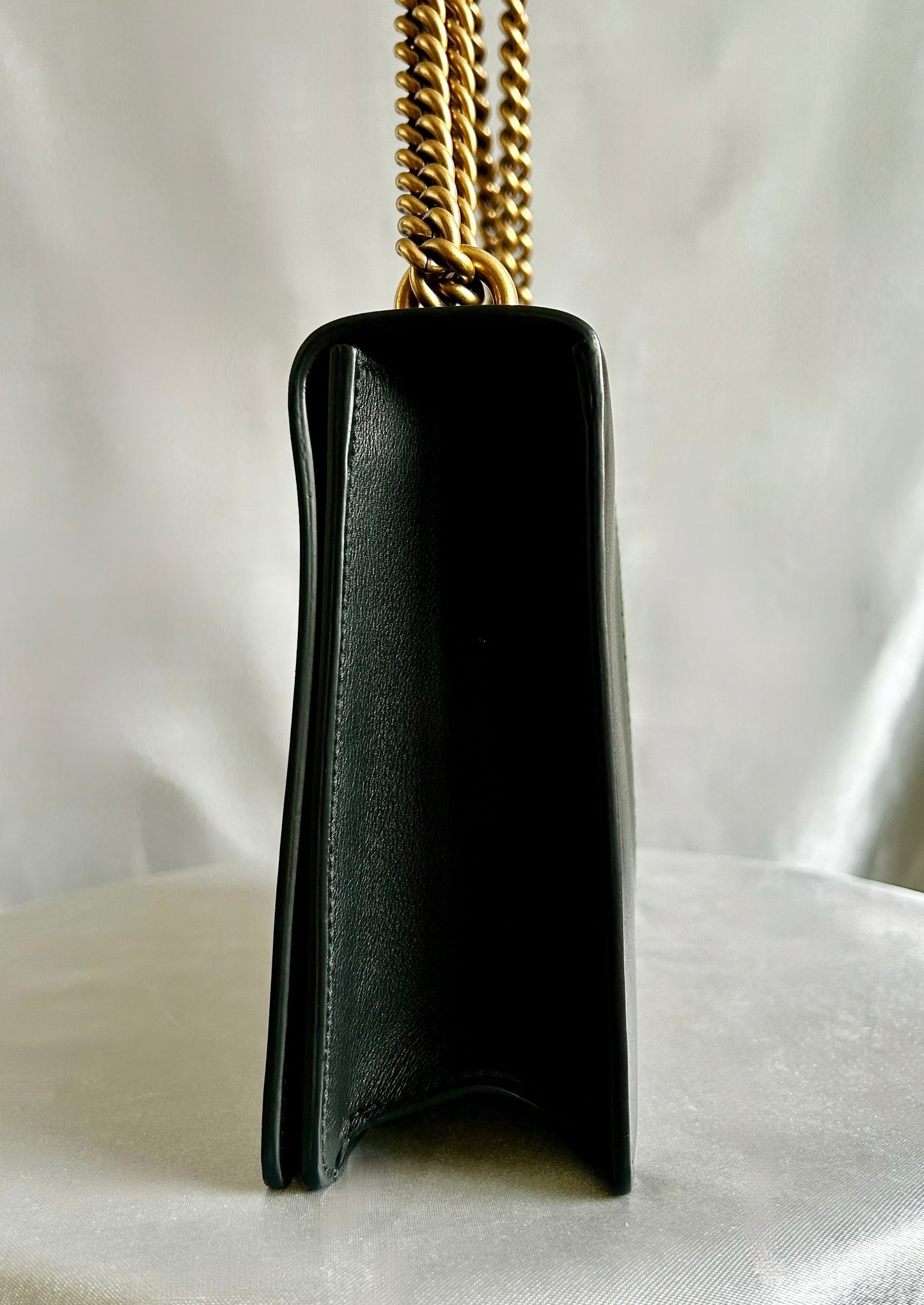 Gucci Peony Medium Chain Crossbody bag